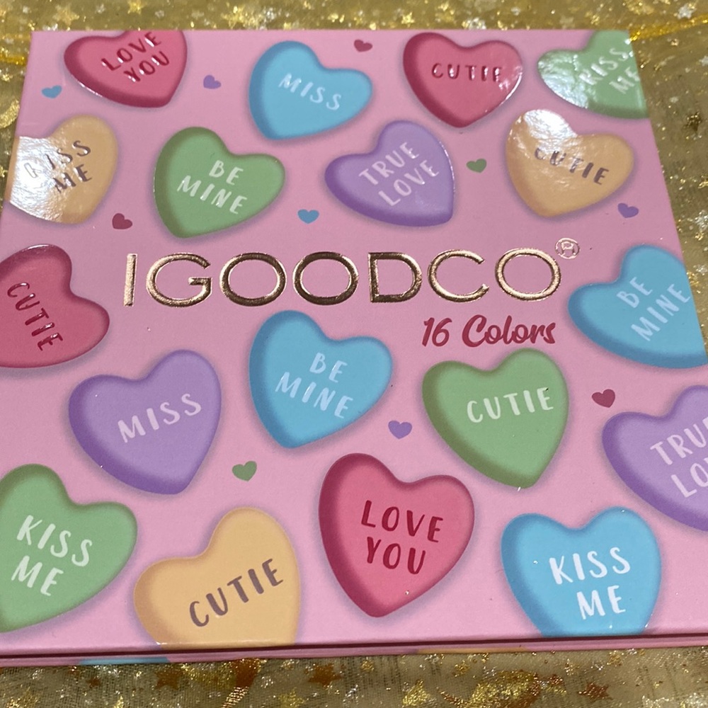 IGOODCO Valentine’s Day Makeup Palette 16 Shades